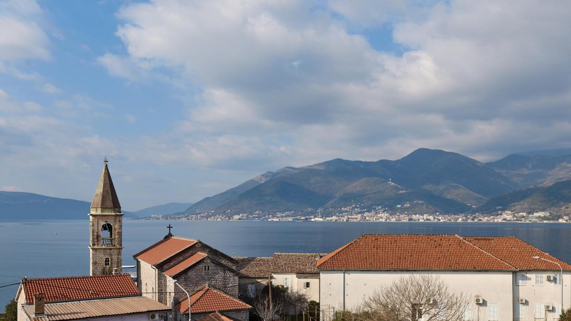 Bayview Apartments Tivat Montenegro Exterior photo